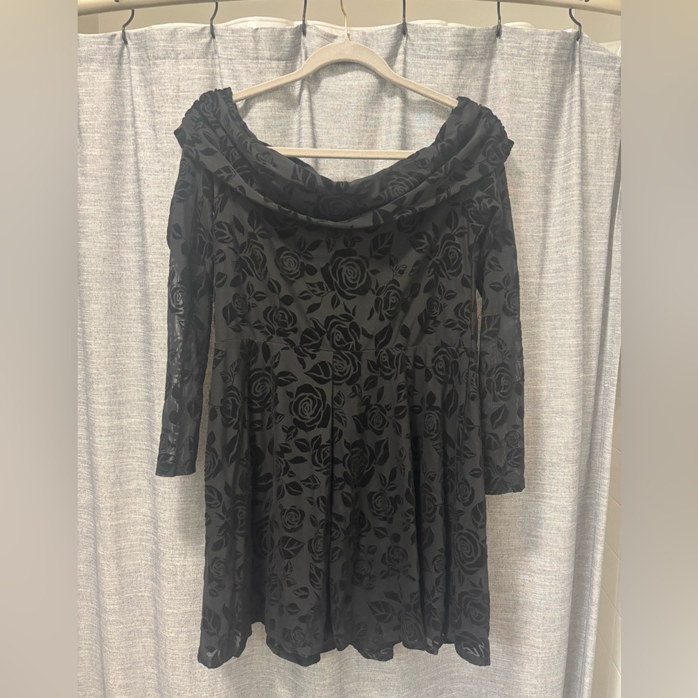 Wild Fable Floral Black Off The Shoulder Long Sleeve Dress